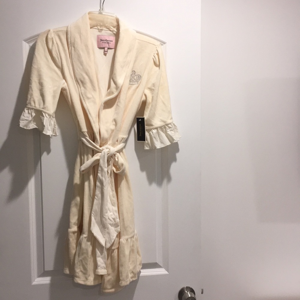 Woman's robe